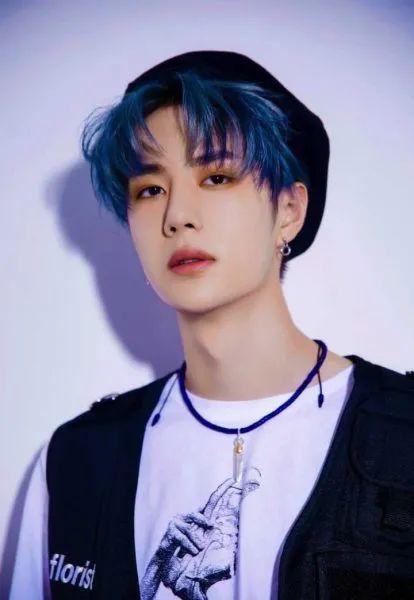 娱乐圈都在吃肖战王一博的瓜